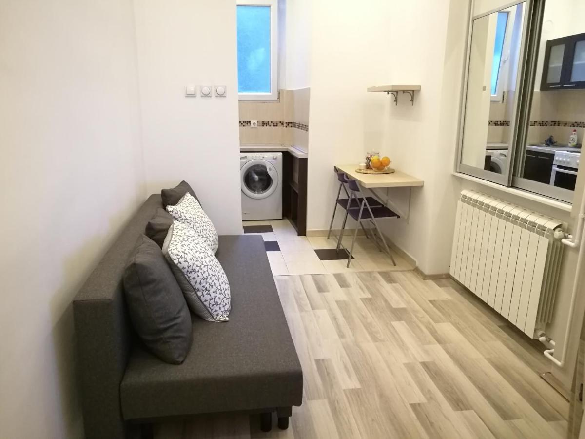 Apartment In The Heart Of Белград Екстериор снимка