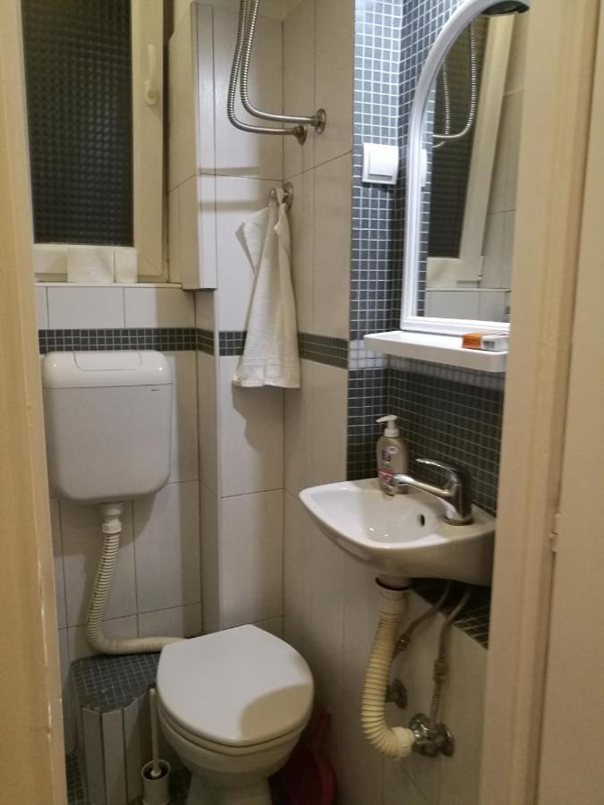 Apartment In The Heart Of Белград Екстериор снимка